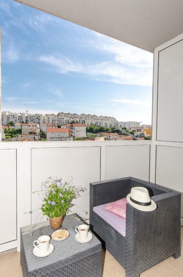 Apartamento Sara *